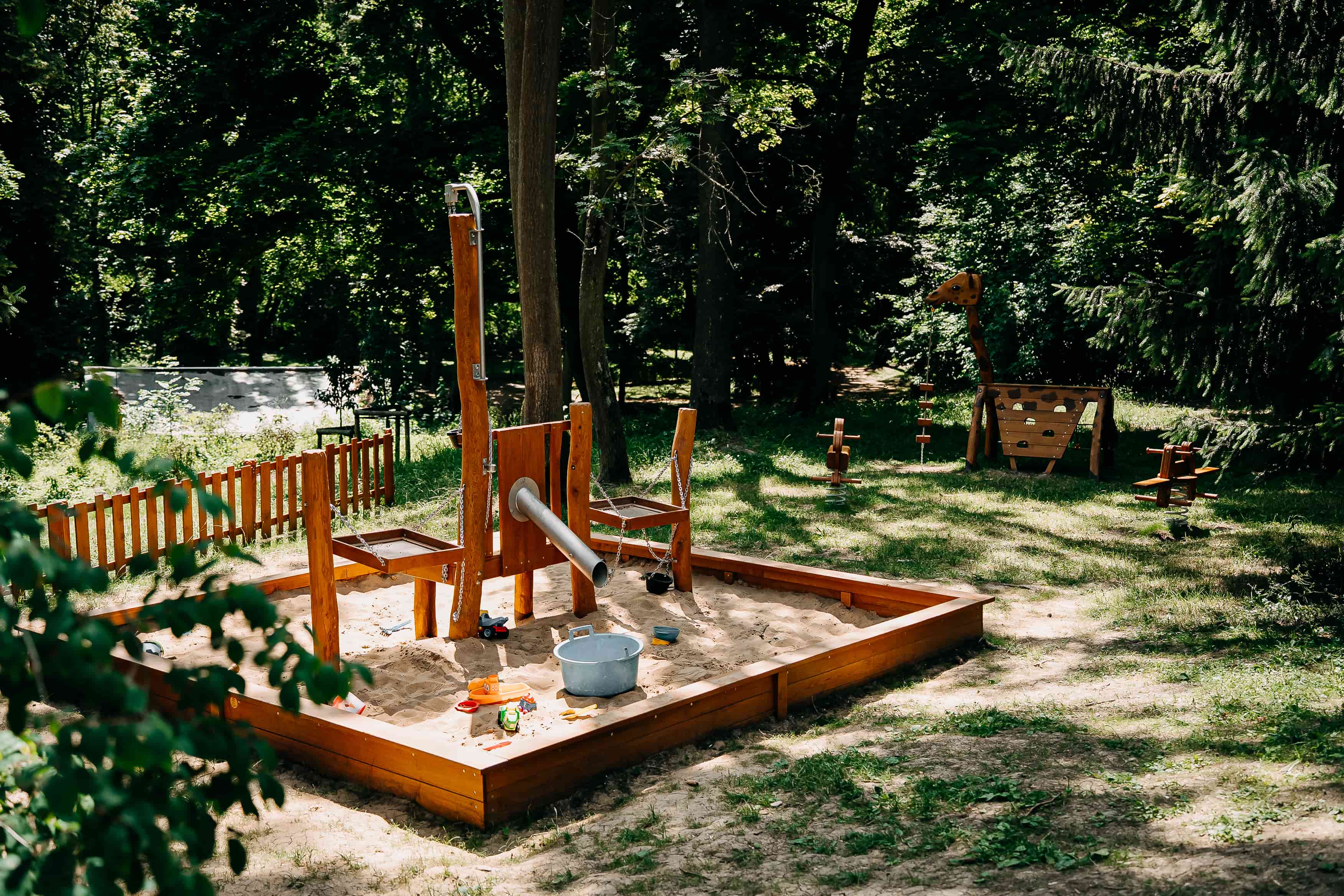 Pískoviště a prolézačky